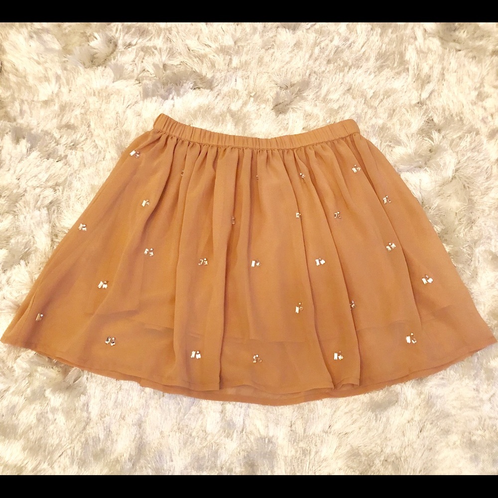 Nude chiffon skirt